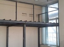 Антресольный этаж в офис