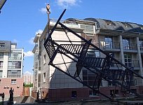 Лестница маршевая П2, высотой 13.5м для хостела