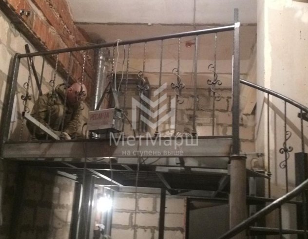 Жилая антресоль в детскую комнату