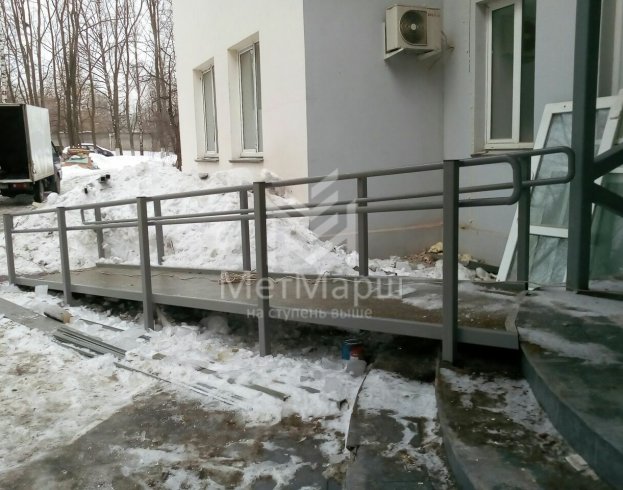 Пандус к магазину