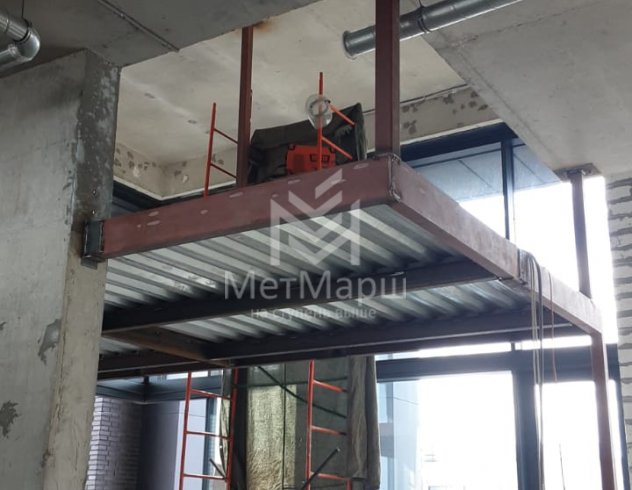 Антресоль металлическая в квартиру