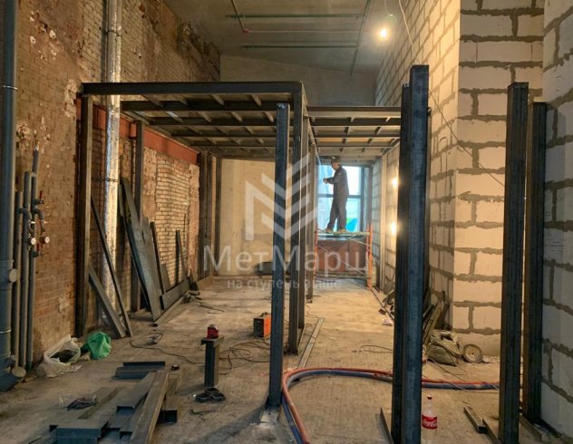 Антресольный этаж двухуровневый