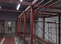 Антресольный этаж в офисное помещение