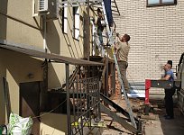 Входная группа с монолитными ступенями
