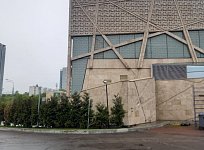 Лестница маршевая эвакуационная с опорной площадкой высотой 17.2м