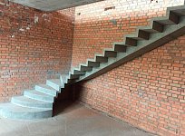 Лестница бетонная консольная